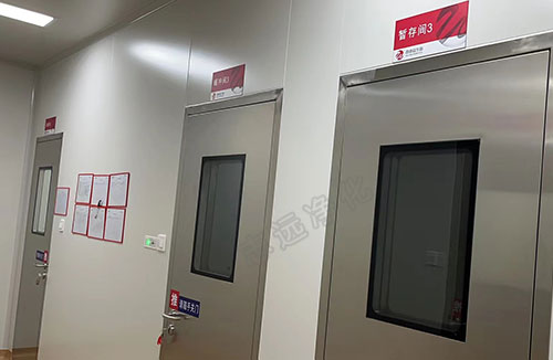 十萬(wàn)級生產(chǎn)凈化車(chē)間潔凈走廊-志遠凈化